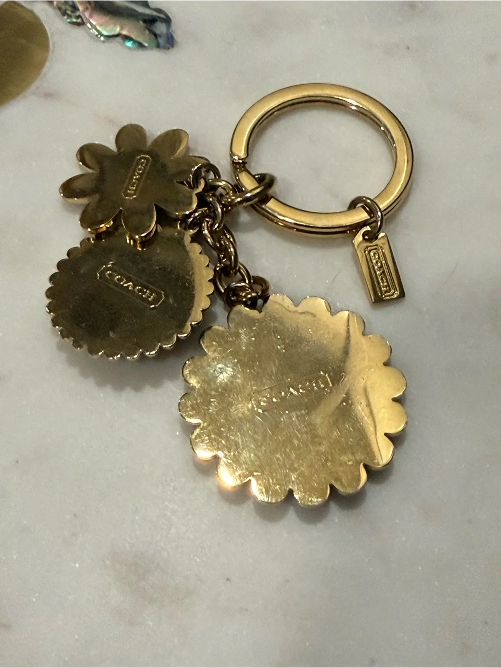 Rare Coach Daphne Lavender Daisy multi-mix bag key charm - Picture 2 of 3